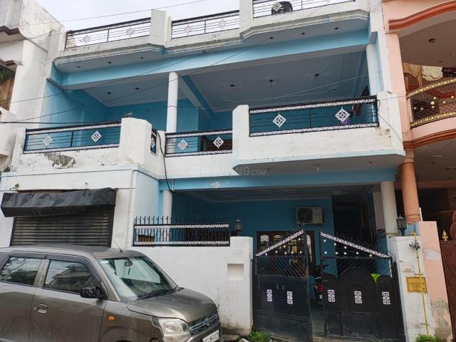 5 BHK Independent House in Indira Nagar for resale Lucknow. The reference number is 20997611
