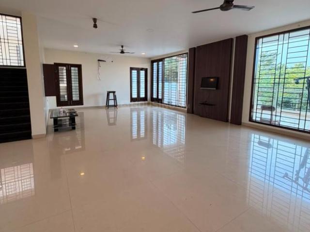 5 BHK Independent House in Injambakkam for rent Chennai. The reference number is 20911268