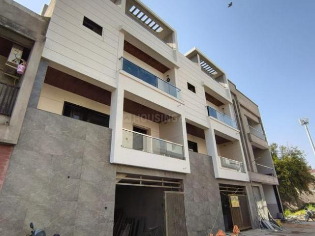 5 BHK Independent House in Jahangir Pura for resale Surat. The reference number is 19310675