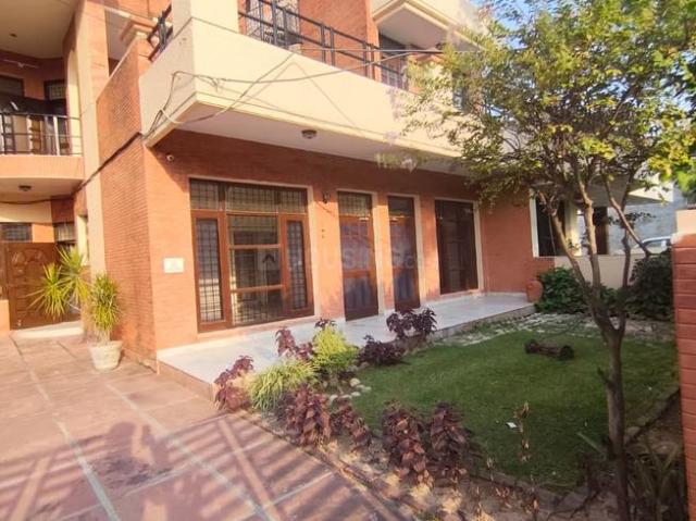 5 BHK Independent House in Jhiwri Wala for rent Panchkula. The reference number is 20588981
