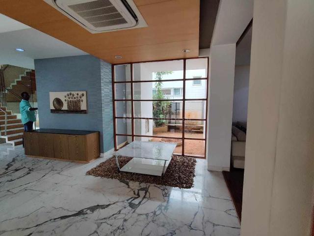 5 BHK Independent House in Jubilee Hills for resale Hyderabad. The reference number is 19687658