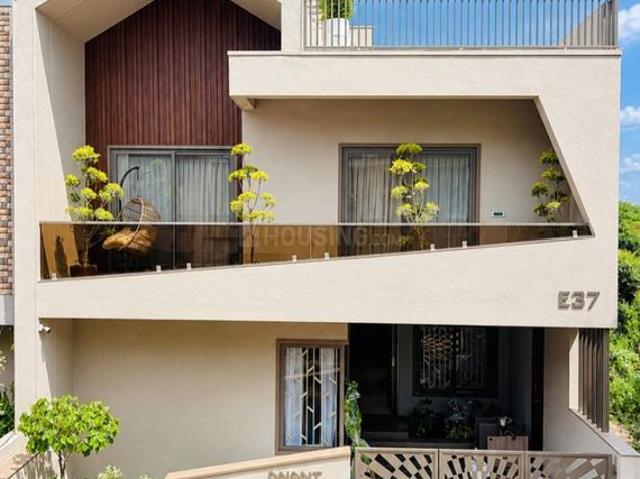 5 BHK Independent House in Kanadiya for resale Indore. The reference number is 21165575