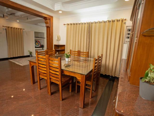 5 BHK Independent House in Kakkanad for rent Kochi. The reference number is 21308686