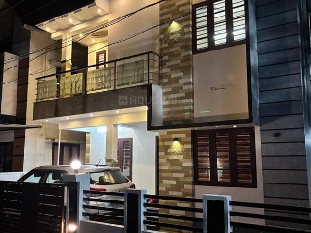 5 BHK Independent House in Kakkanad for resale Kochi. The reference number is 19985275