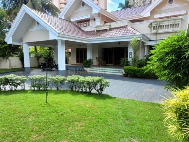 5 BHK Independent House in Kakkanad for resale Kochi. The reference number is 21229602
