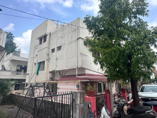 5 BHK Independent House in Karelibagh for resale Vadodara. The reference number is 21075886
