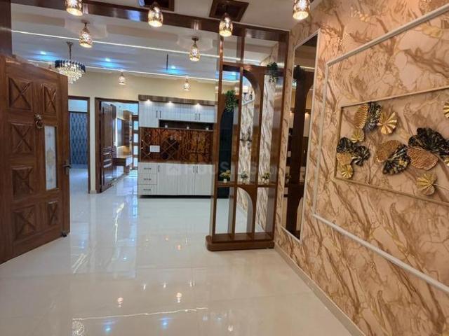 5 BHK Independent House in Kharar for resale Mohali. The reference number is 20302741