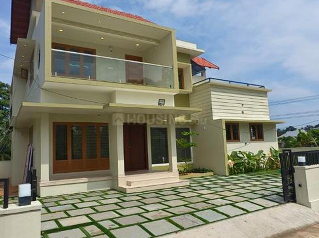 5 BHK Independent House in Kizhakkambalam for resale Kochi. The reference number is 20761201