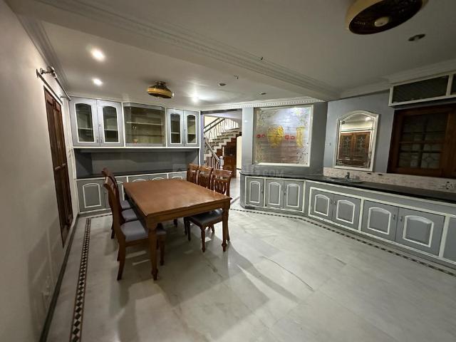 5 BHK Independent House in Koramangala for rent Bengaluru. The reference number is 20639062