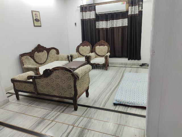 5 BHK Independent House in Krishna Nagar for rent Lucknow. The reference number is 17274157