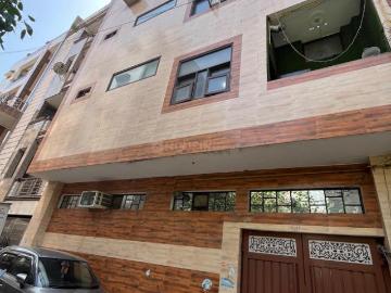 5 BHK Independent House in Krishna Nagar for resale New Delhi. The reference number is 20049480