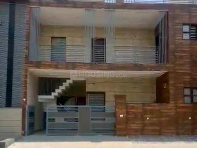 5 BHK Independent House in Lohgarh for resale Zirakpur. The reference number is 21198324