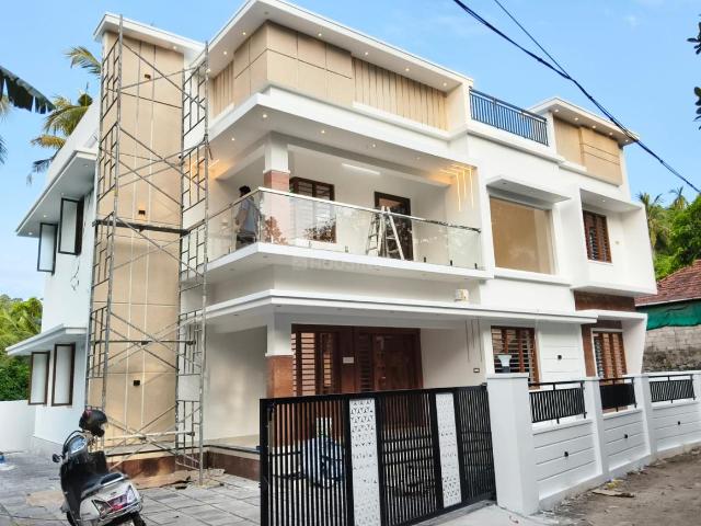 5 BHK Independent House in Mannuthy for resale Thrissur. The reference number is 20483325