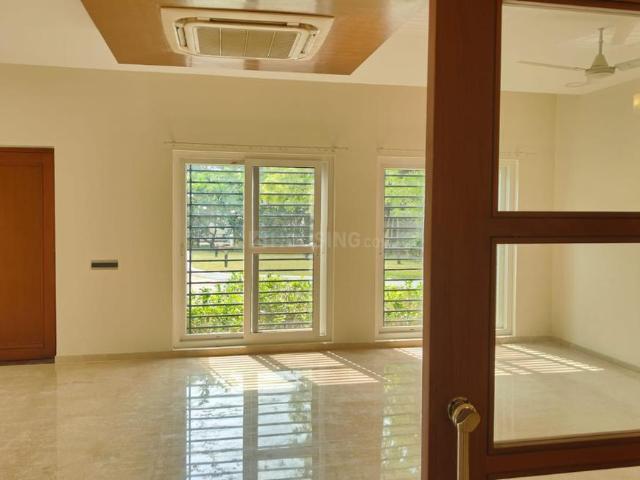 5 BHK Independent House in Neelankarai for rent Chennai. The reference number is 20610882