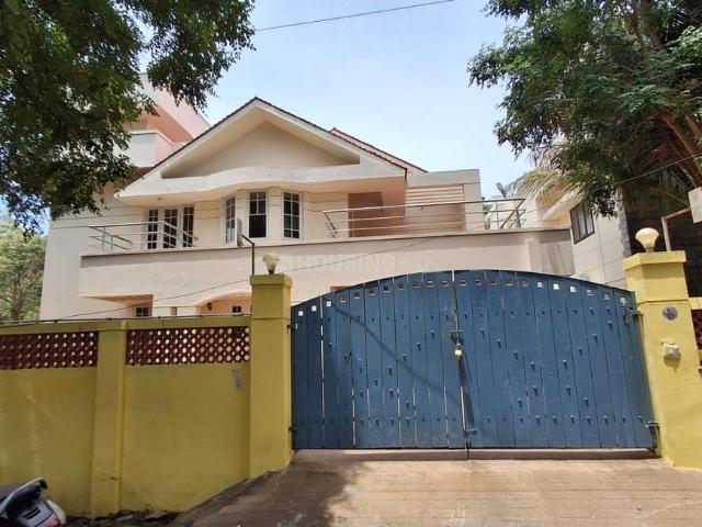 5 BHK Independent House in Neelankarai for resale Chennai. The reference number is 21015700