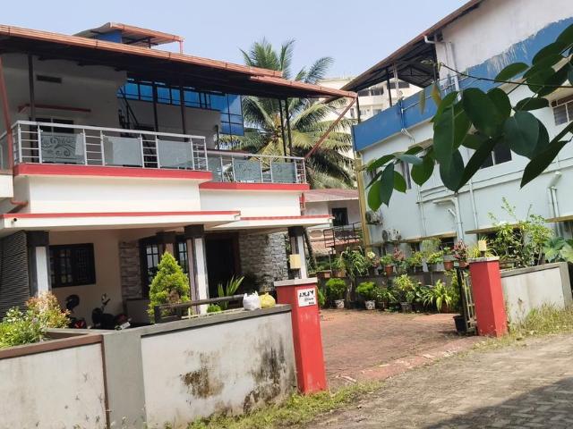 5 BHK Independent House in Neermarga for resale Mangalore. The reference number is 21235783