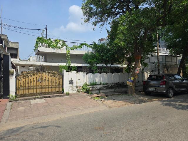 5 BHK Independent House in Nehru Nagar for resale Ghaziabad. The reference number is 20978621