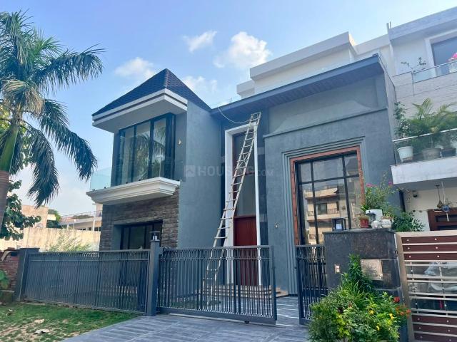 5 BHK Independent House in New Chandigarh for resale Chandigarh. The reference number is 20719576