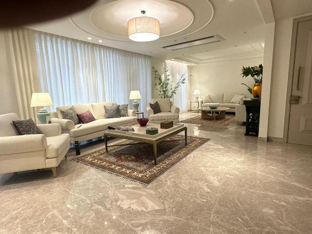 5 BHK Independent House in New Friends Colony for resale New Delhi. The reference number is 17251640