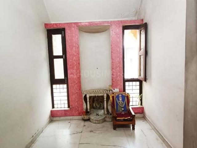 5 BHK Independent House in Pal for resale Surat. The reference number is 20711559