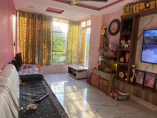 5 BHK Independent House in Palanpur for resale Surat. The reference number is 19955711