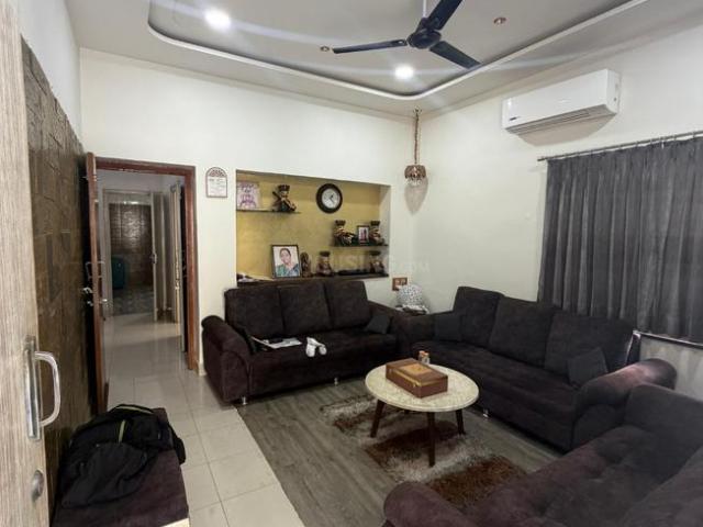 5 BHK Independent House in Paldi for resale Ahmedabad. The reference number is 19998684