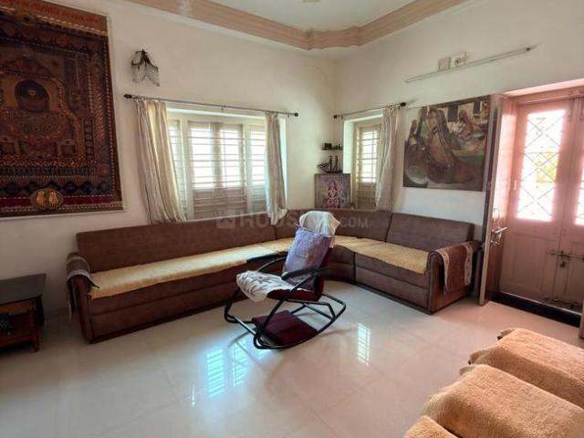 5 BHK Independent House in Paldi for resale Ahmedabad. The reference number is 21215922
