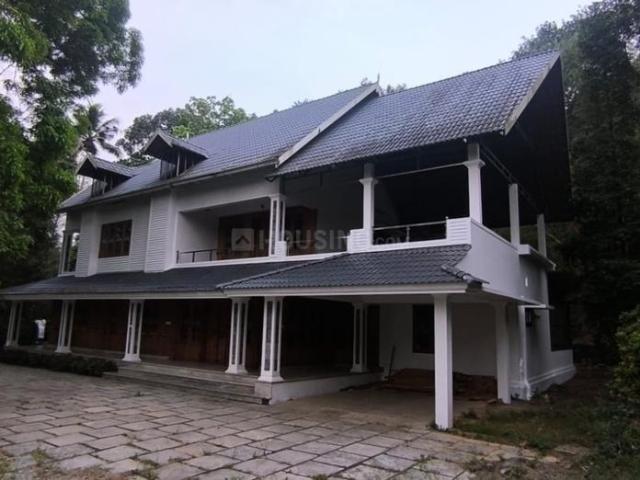 5 BHK Independent House in Pallikkara for resale Kochi. The reference number is 19646635