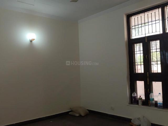 5 BHK Independent House in Phi III for resale Greater Noida. The reference number is 20445702