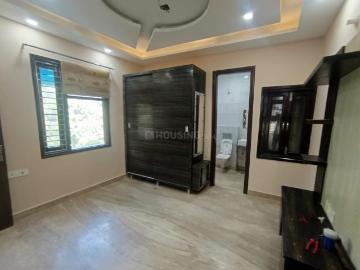 5 BHK Independent House in Pitampura for rent New Delhi. The reference number is 20324013