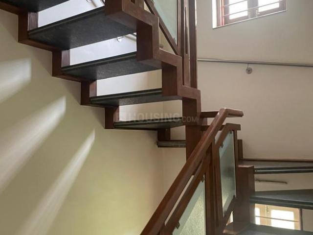 5 BHK Independent House in Prahlad Nagar for resale Ahmedabad. The reference number is 20954525