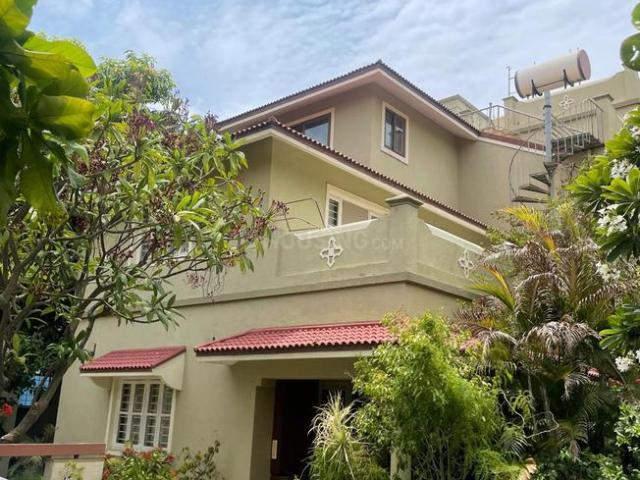 5 BHK Independent House in Prahlad Nagar for resale Ahmedabad. The reference number is 20954525