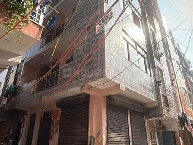 5 BHK Independent House in Razapur Khurd for resale New Delhi. The reference number is 19631363
