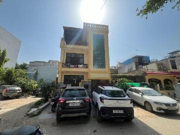 5 BHK Independent House in RHO I for resale Greater Noida. The reference number is 20004845