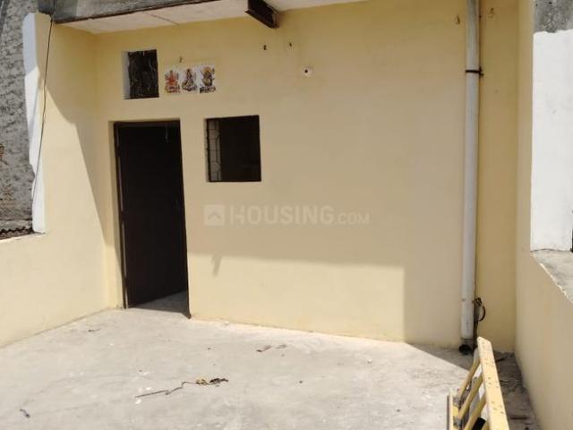 5 BHK Independent House in Sangam Vihar for resale New Delhi. The reference number is 17493156