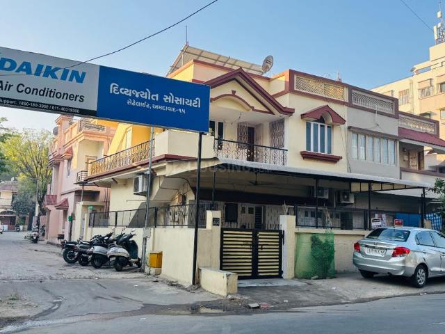 5 BHK Independent House in Satellite for resale Ahmedabad. The reference number is 16287583