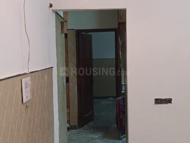 5 BHK Independent House in Sector 3 Rohini for rent New Delhi. The reference number is 20353028