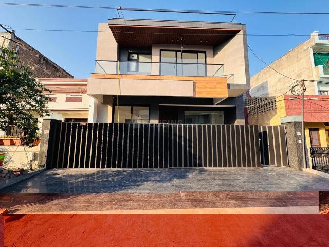 5 BHK Independent House in Sector 10 for resale Panchkula. The reference number is 20724191