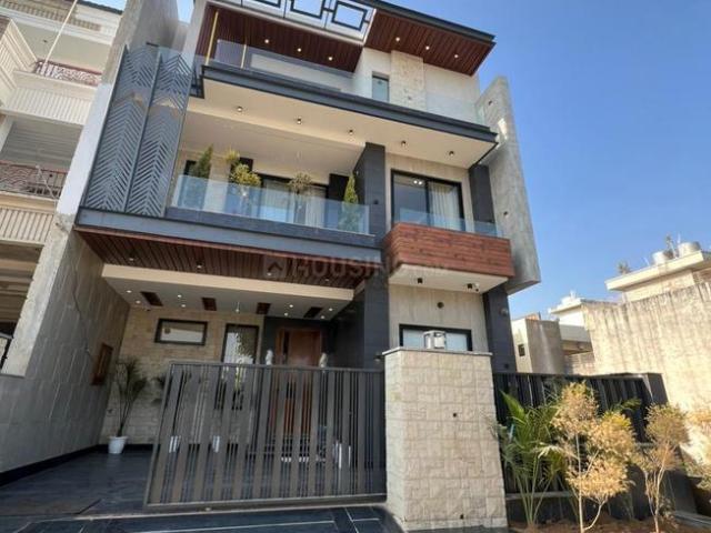 5 BHK Independent House in Sector 123 for resale Mohali. The reference number is 19083355