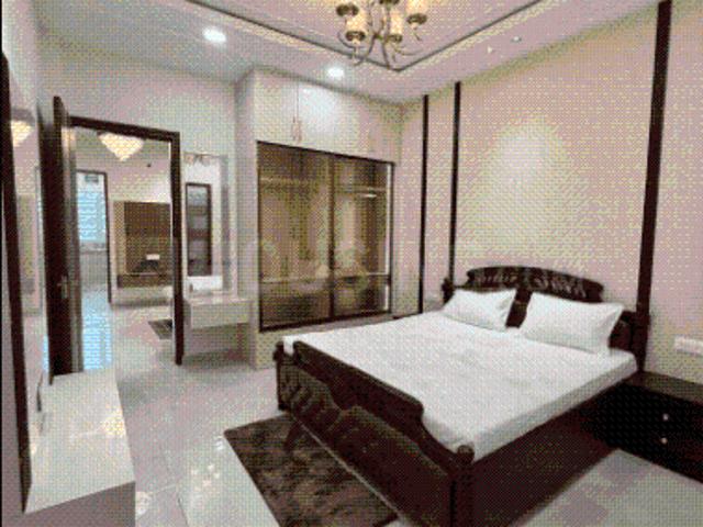 5 BHK Independent House in Sector 15 for resale Chandigarh. The reference number is 21274476