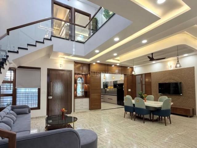 5 BHK Independent House in Sector 15 for resale Faridabad. The reference number is 20323923