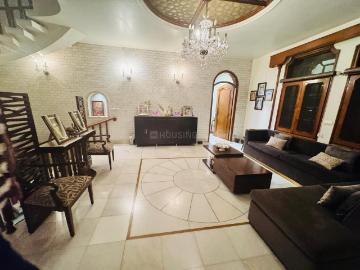 5 BHK Independent House in Sector 15A for resale Noida. The reference number is 20566348