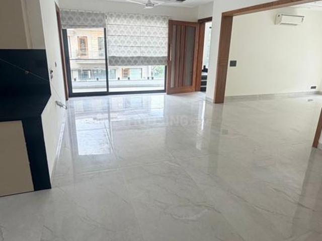 5 BHK Independent House in Sector 18 for resale Chandigarh. The reference number is 21349039