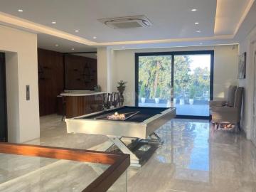 5 BHK Independent House in Sector 21 for resale Chandigarh. The reference number is 20336547