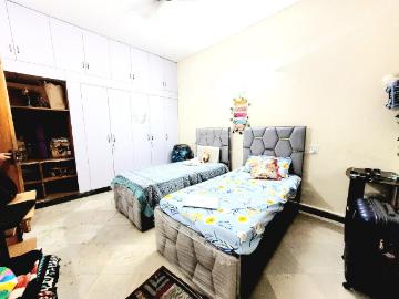 5 BHK Independent House in Sector 23 for rent Gurgaon. The reference number is 20357286