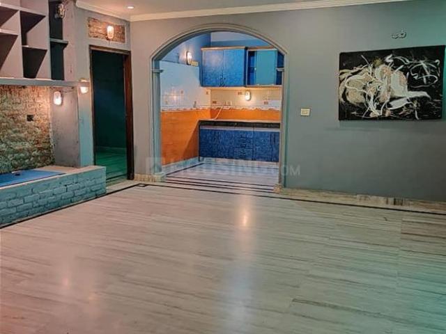 5 BHK Independent House in Sector 27 for resale Noida. The reference number is 17048707
