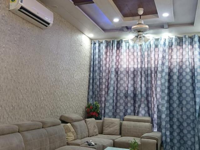 5 BHK Independent House in Sector 46 for resale Faridabad. The reference number is 21087496