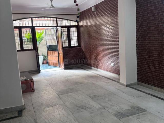 5 BHK Independent House in Sector 49 for rent Noida. The reference number is 20931324