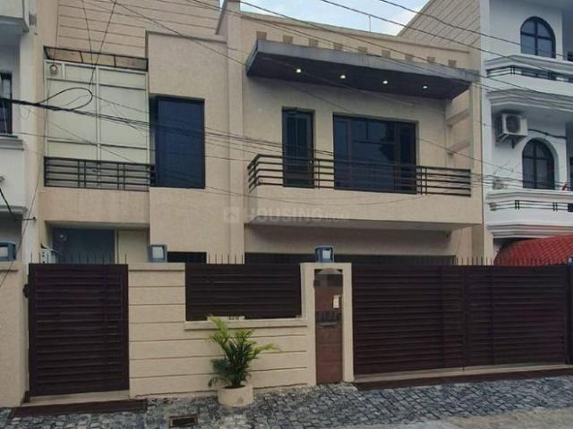 5 BHK Independent House in Sector 68 for resale Mohali. The reference number is 20634190