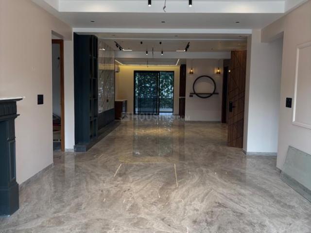 5 BHK Independent House in Sector 8 for resale Chandigarh. The reference number is 19736872